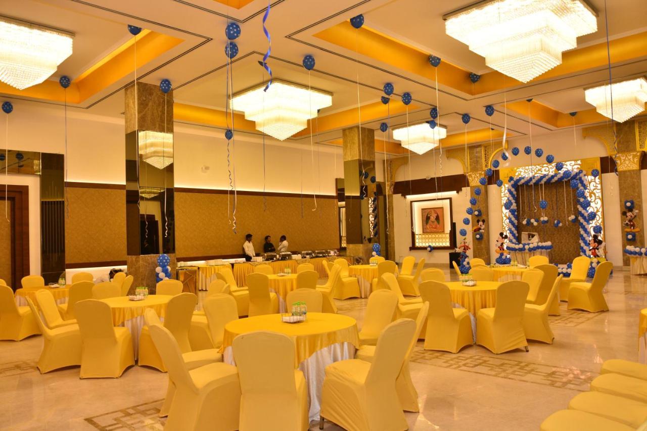 Shree Ganga Smb Hotels Удджайн Экстерьер фото